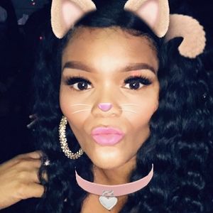 Meet your Posher, Elam